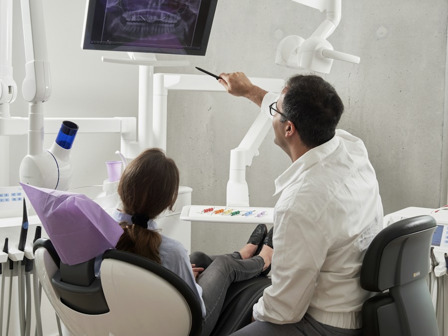 Restorative and cosmetic dentistry including veneers, crowns, and whitening
